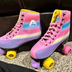 Complete roller skating set